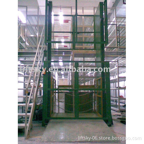 Chain lifting platform